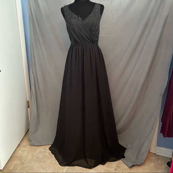 Alfred Angelo Dresses & Skirts - Alfred Angelo black formal dress.  Black size 6 NWT